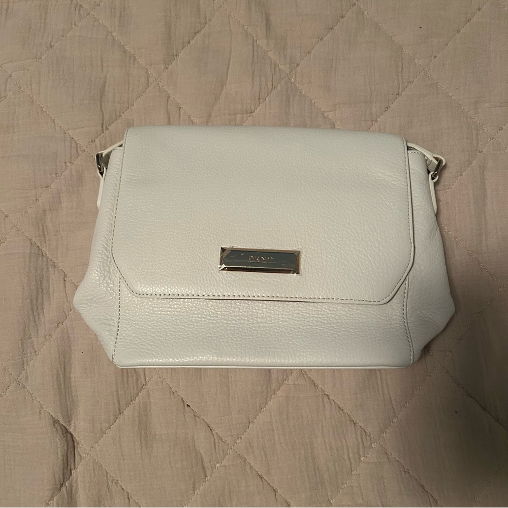 DKNY Elegant White Leather Crossbody Bag